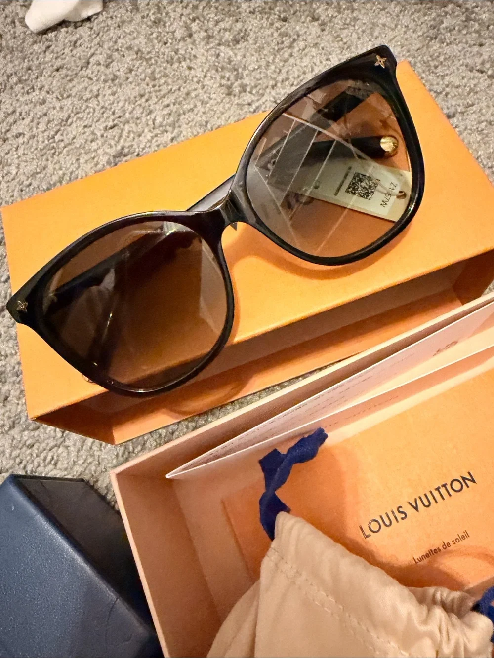 Louis Vuitton My Monogram Light Cat Eye Sunglasses